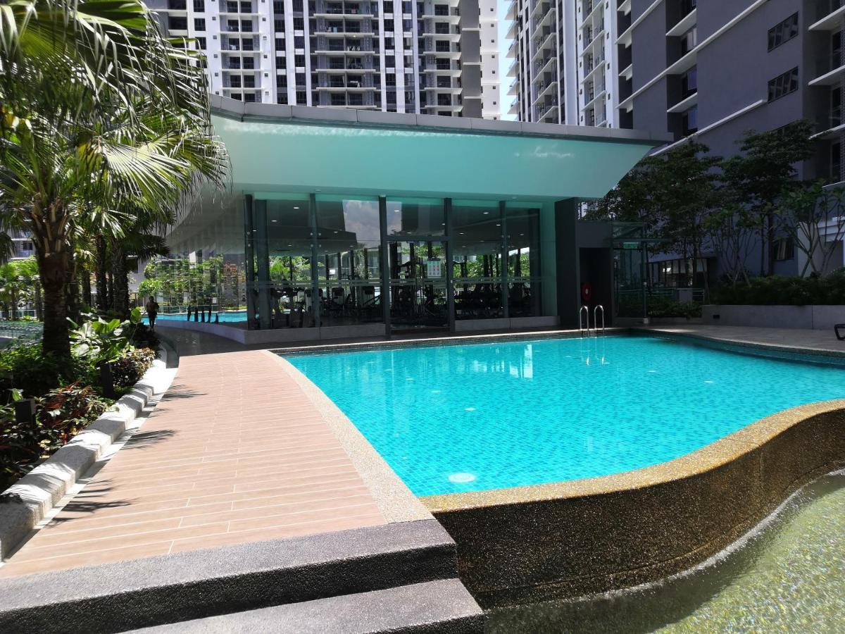 Pangsapuri Kl View Near Desa Park Mont Kiara 8-9pax 中文房东