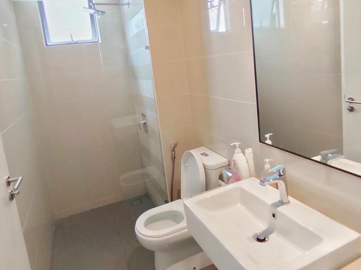 Pangsapuri Kl View Near Desa Park Mont Kiara 8-9pax 中文房东 Kuala Lumpur