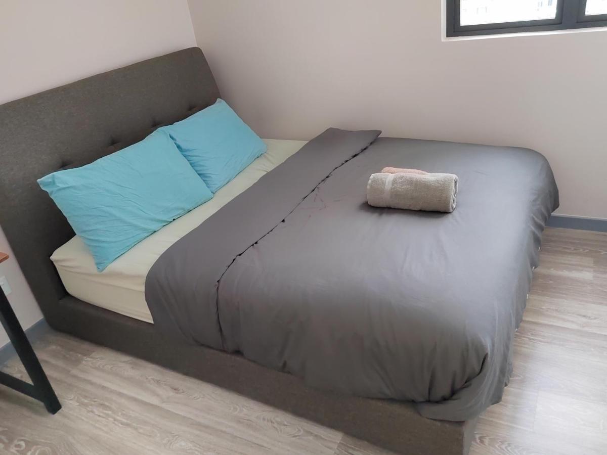 Pangsapuri Kl View Near Desa Park Mont Kiara 8-9pax 中文房东 Kuala Lumpur