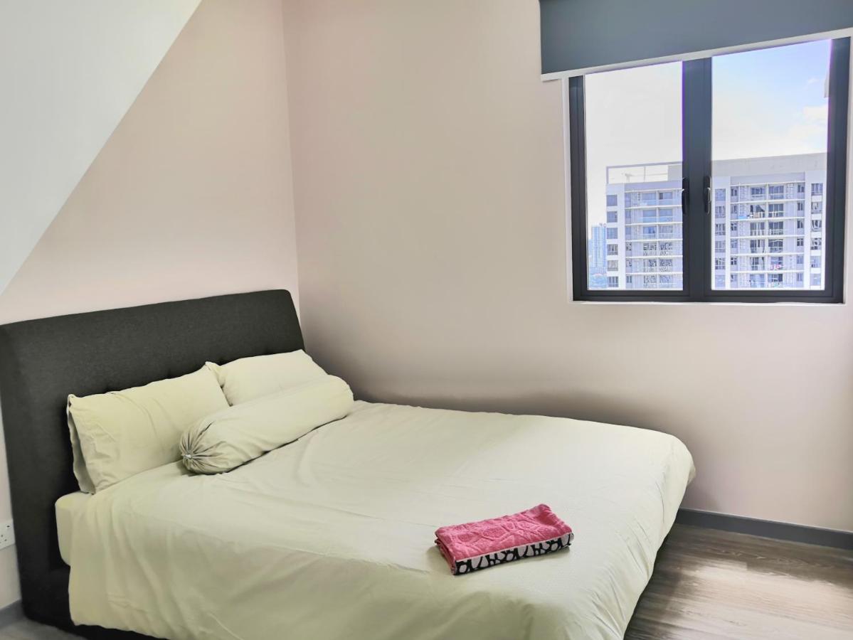 Pangsapuri Kl View Near Desa Park Mont Kiara 8-9pax 中文房东