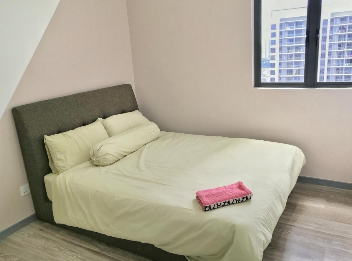 Pangsapuri Kl View Near Desa Park Mont Kiara 8-9pax 中文房东 *